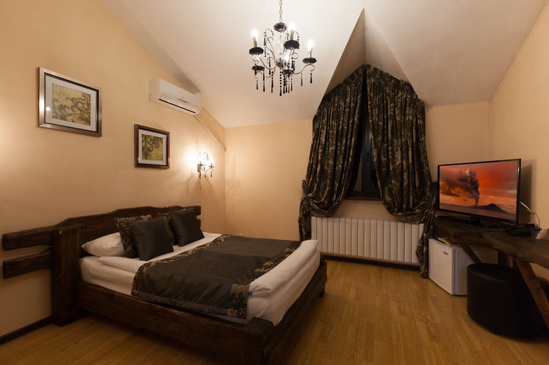 Saraishyq Hotel Алмати Екстер'єр фото